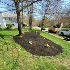 Transform-Your-Landscape-Expert-Weed-Pulling-Edging-and-Mulch-Installation-in-Saunderstown-North-Kingstown-Rhode-Island 4